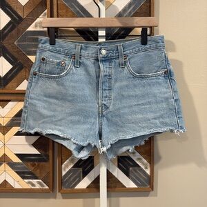 Levi's 501 High-Waist Cut-Off Original Jean Shorts Light Blue Denim 28